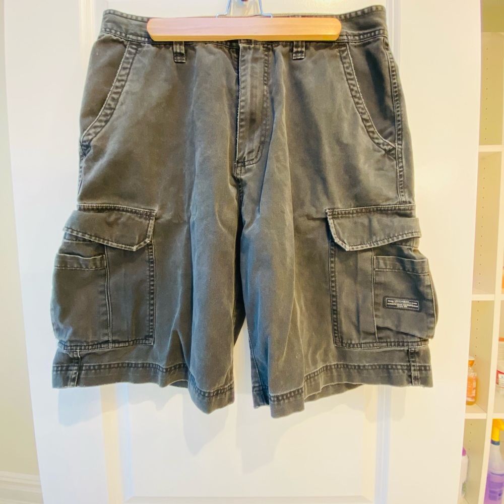 Cargo Pants! Waist 33. Great Condition Low Price!